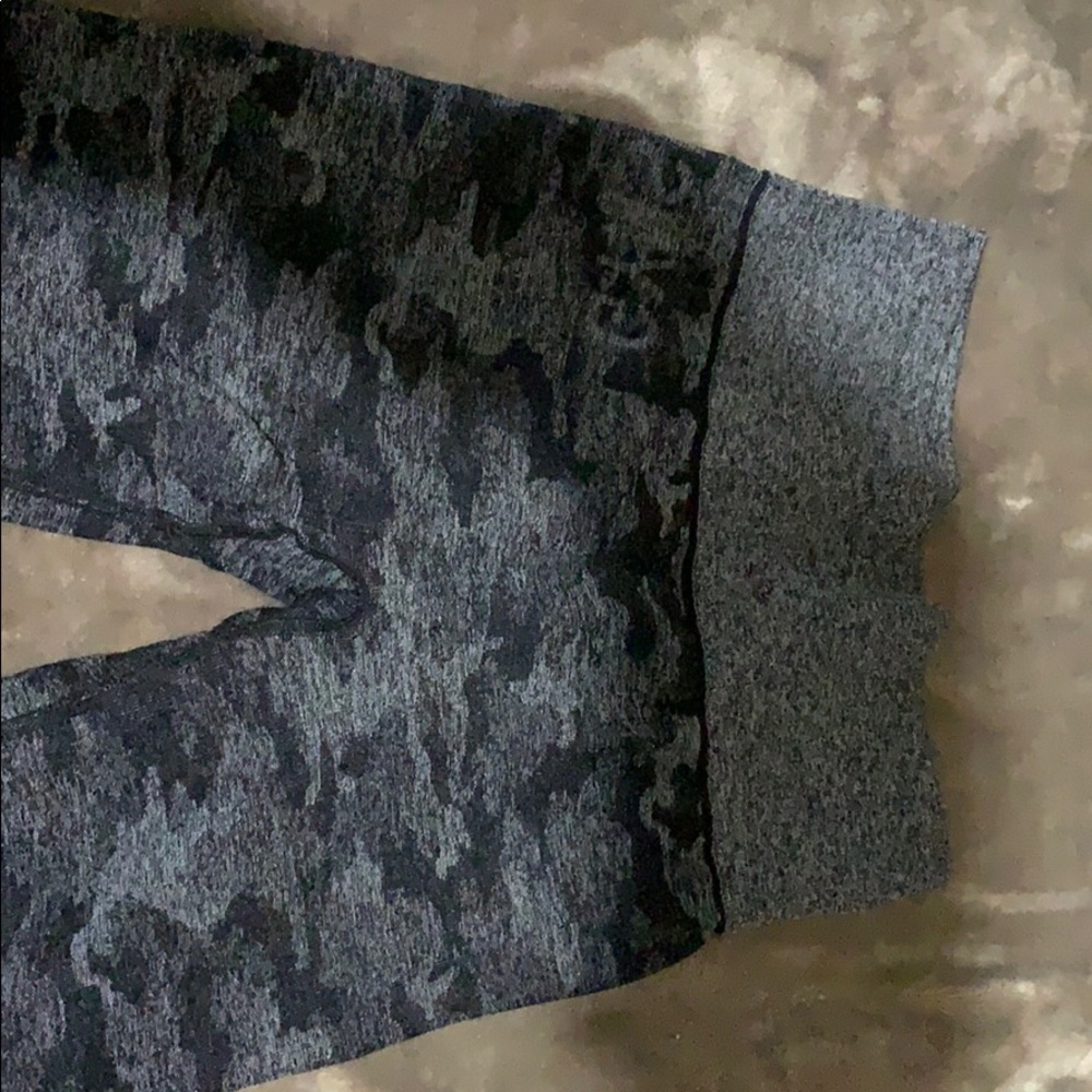 Gymshark Camo Pants (small)